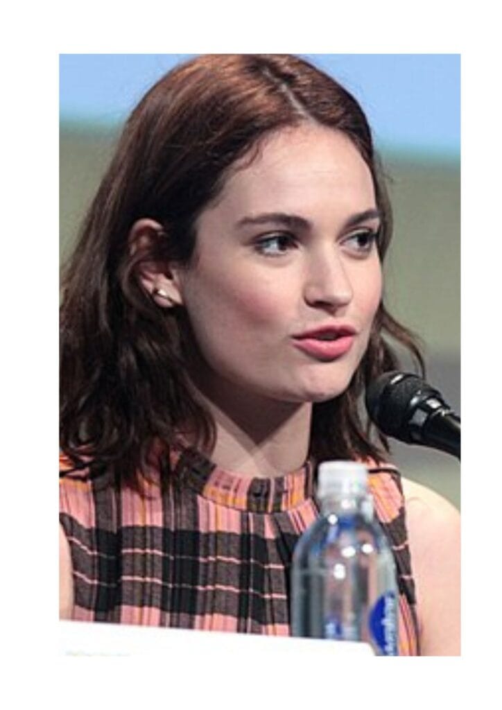 Lily Chloe Ninette Thomson ( Lily James )